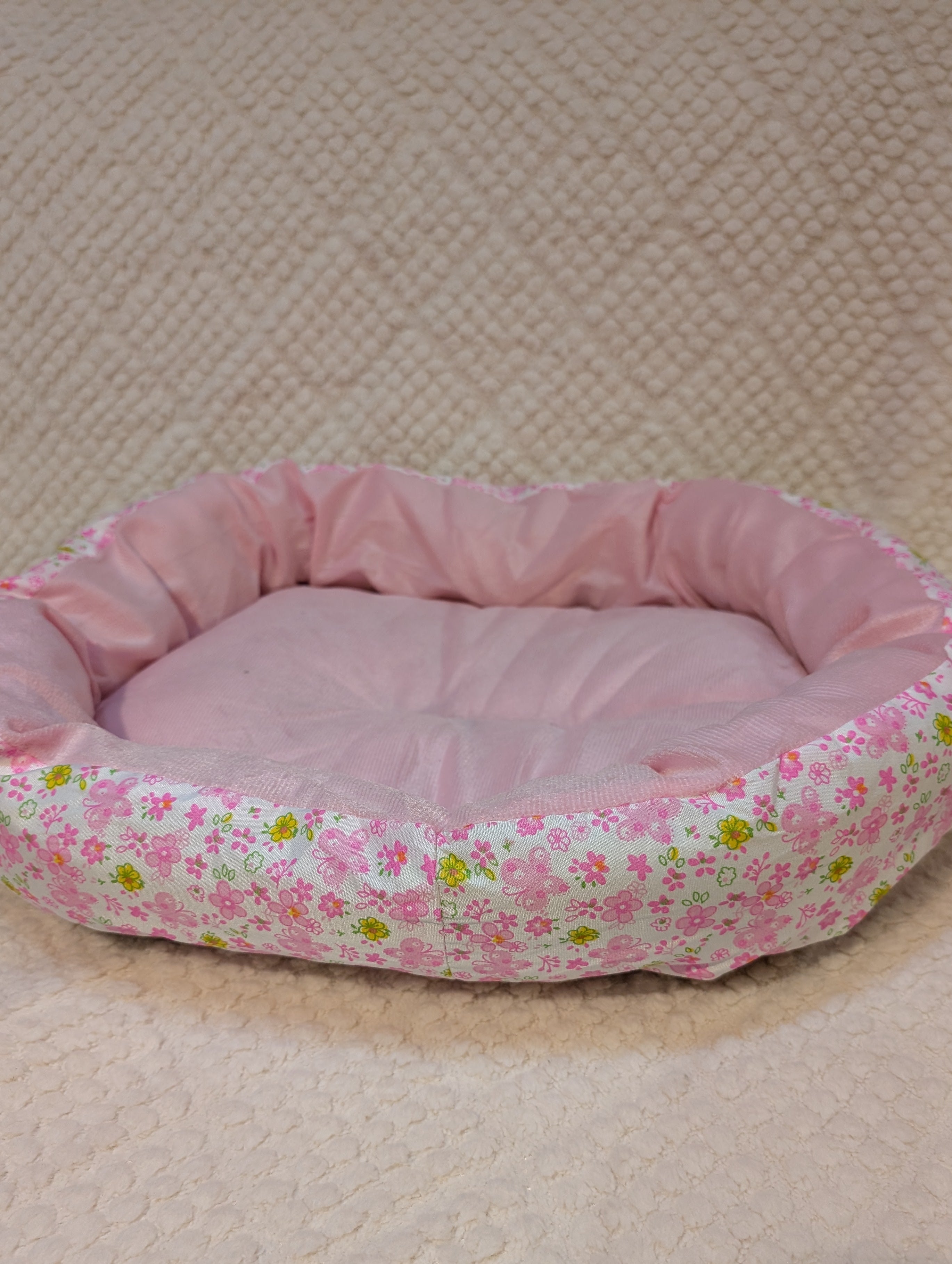 Cama flores rosas