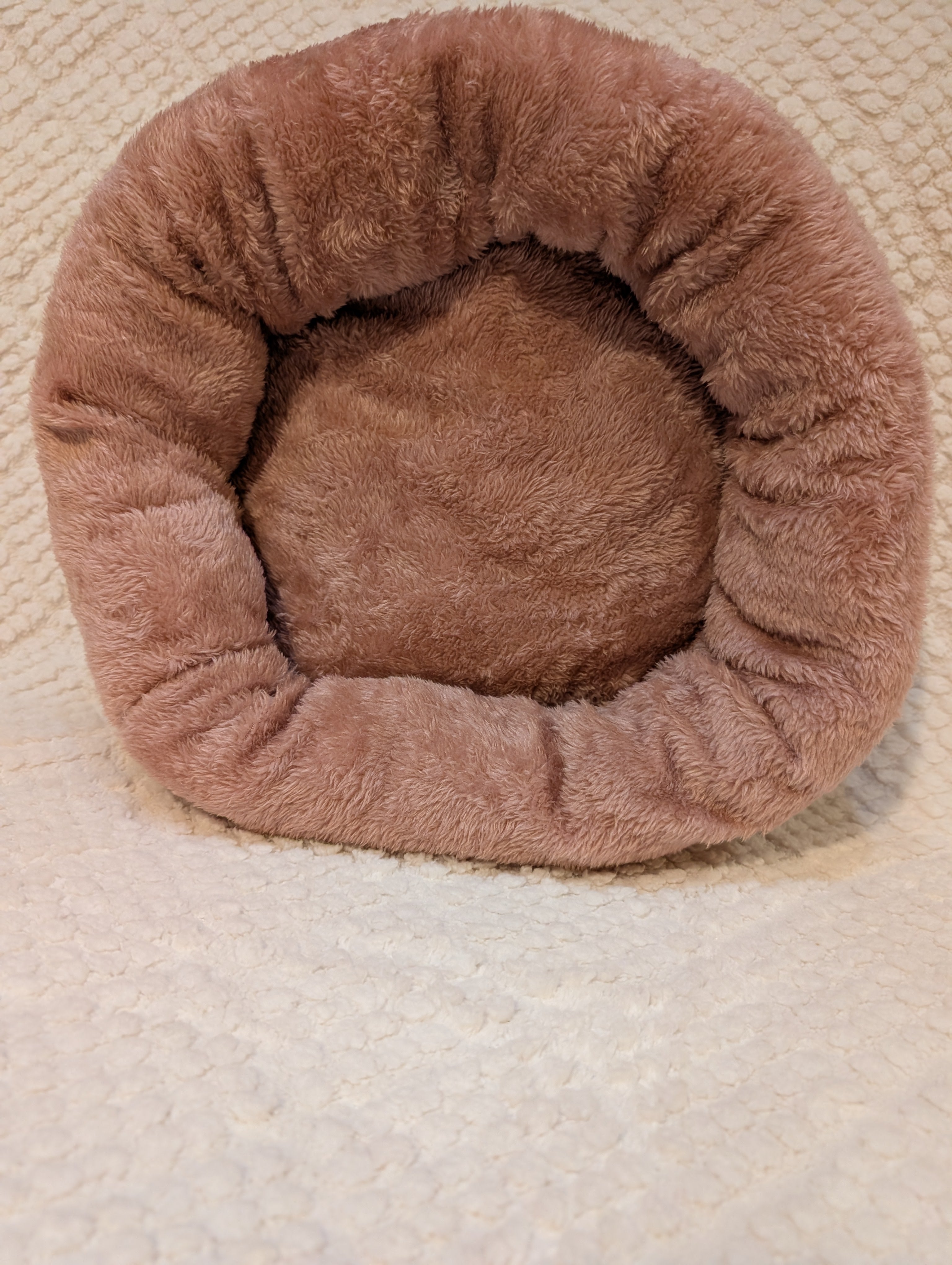 Cama Felpa Rosa
